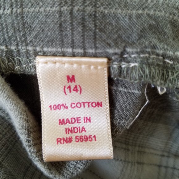 Vtg Button Down Vneck 3/4 adjustable sleeves plaid - Picture 7 of 8